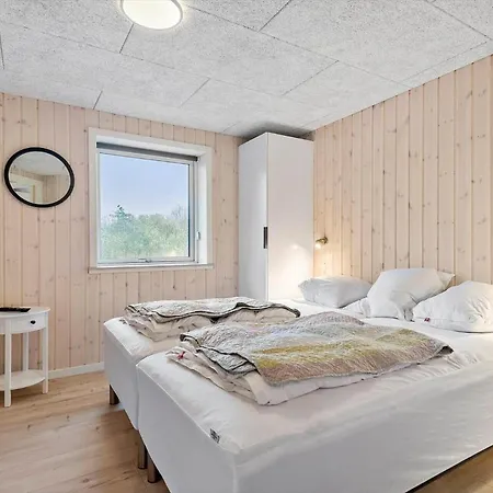 0180-romo-ejnar-mikkelsensvej-8 * Lakolk